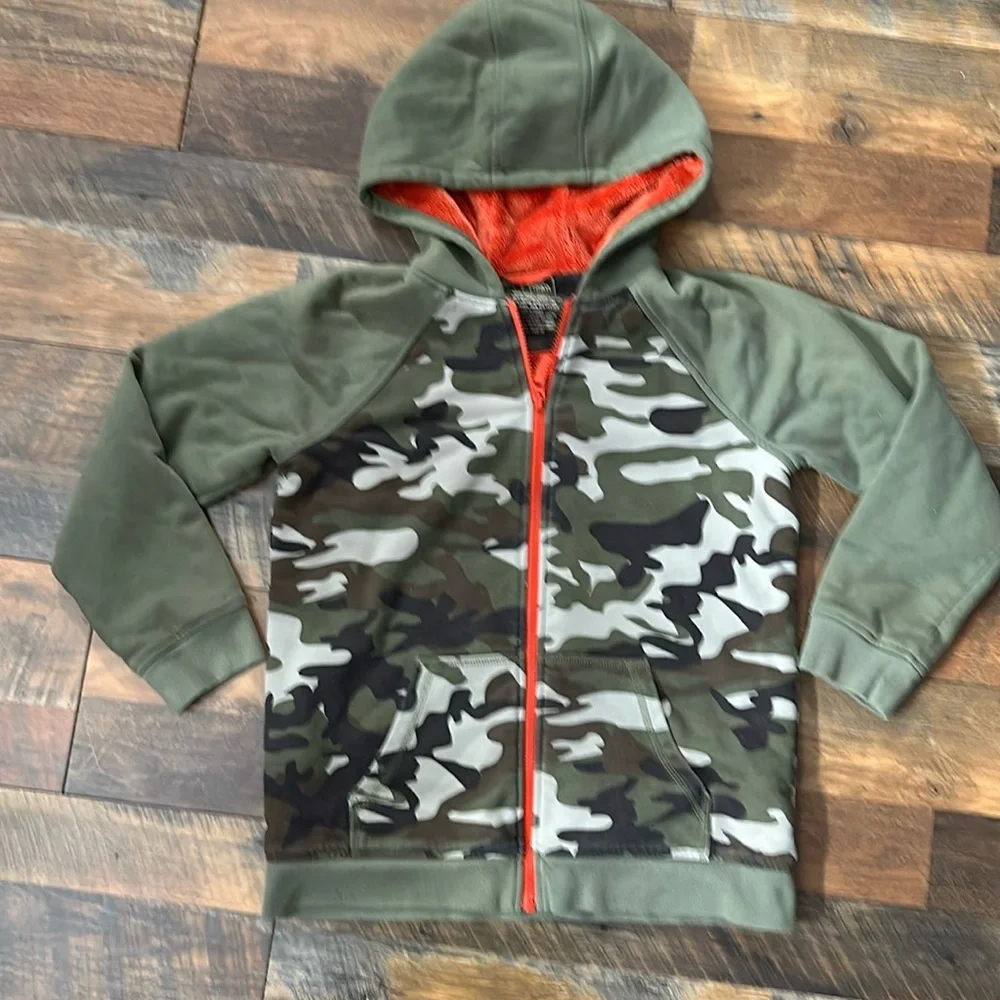 L.L. bean camo zip up camo jacket sz 10-12